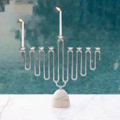 Coluna Menorah Carrara Marble & Silver