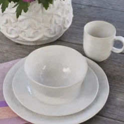 Cozina Glazed Stoneware Dinnerware