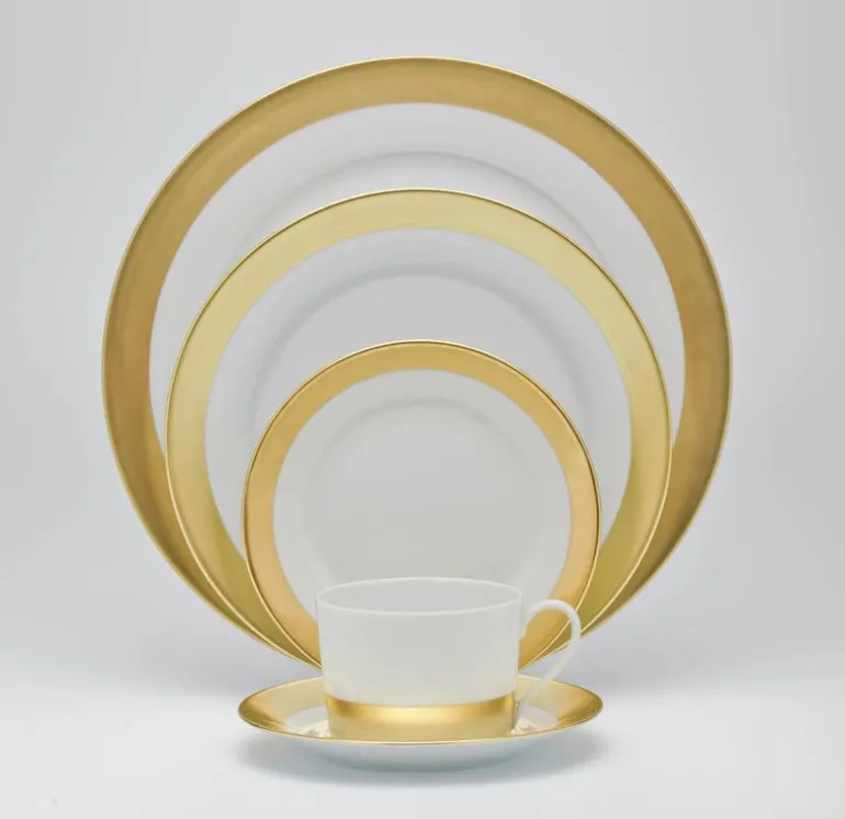 Danielle Gold Dinnerware