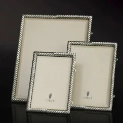 Deco Twist Platinum Frame