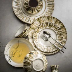 Ecaille Creme Dinner Plate