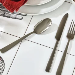 Flat Flatware PVD Black 5 Piece Set