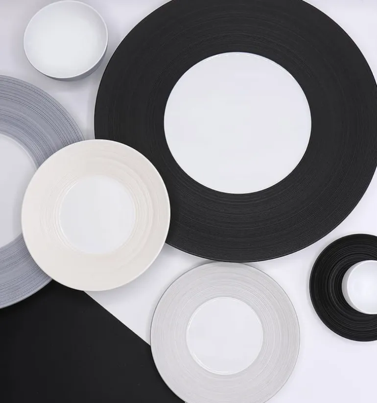 Hemisphere Dinnerware Bakelite Black