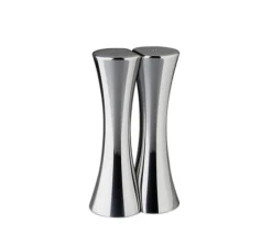 Kissing Salt & Pepper Shakers