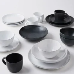Livia Dinnerware Matte Black