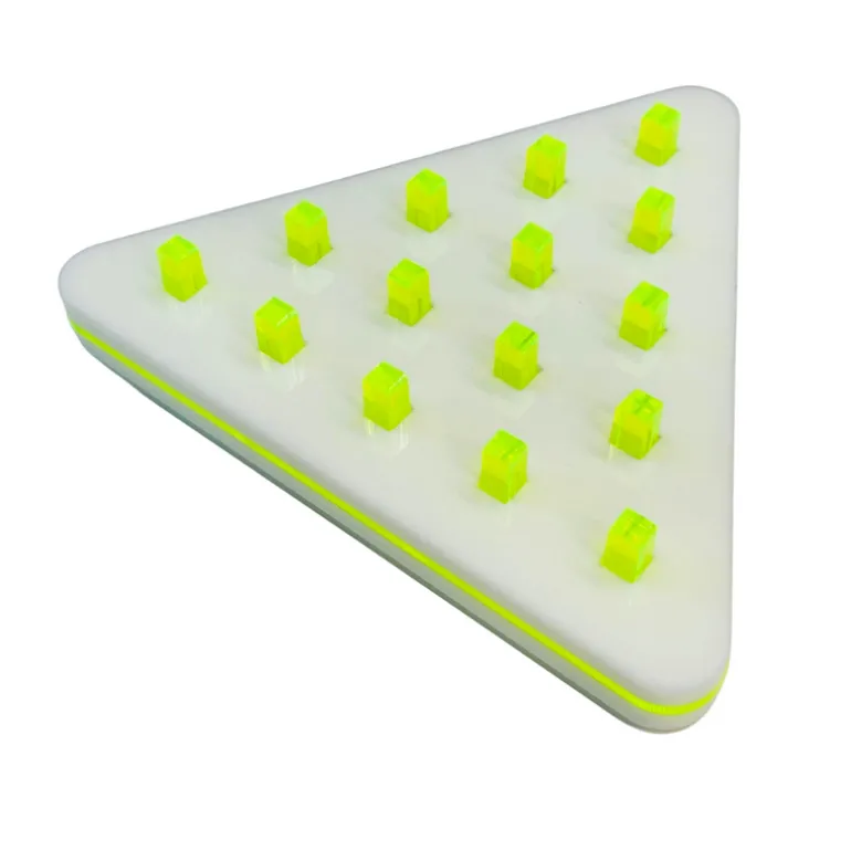 Luxe Triangle Peg Game