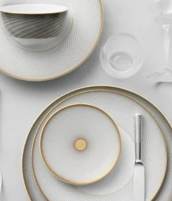 Oskar Dinnerware