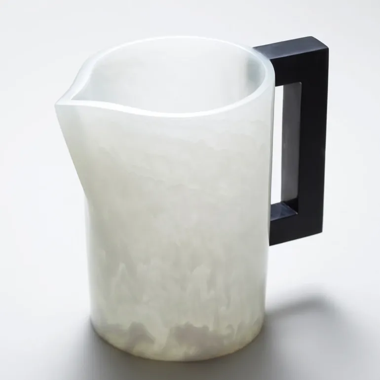 Pearl's Pitcher White with Charcoal Handle