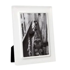 Prisma Frame Snow White