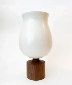 Teddy Vase White & Walnut
