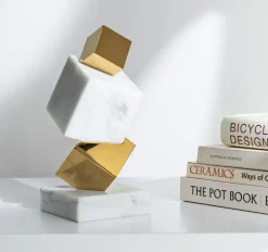 Torre Marble & Gold Objet